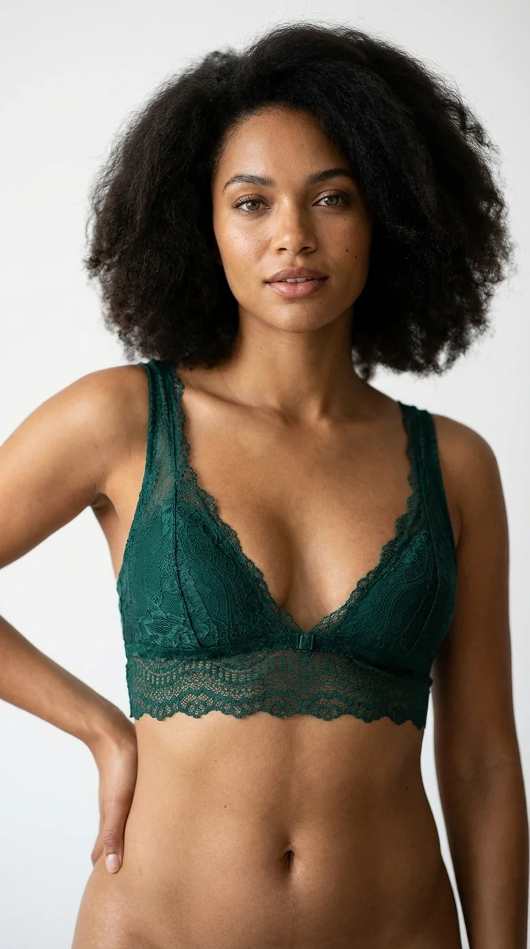 LunaIntim Zümrüt Yeşili Dantelli Bralet Sütyen Balensiz ve Desteksiz (Boş Kap) V Yaka Model - V Yaka Detay